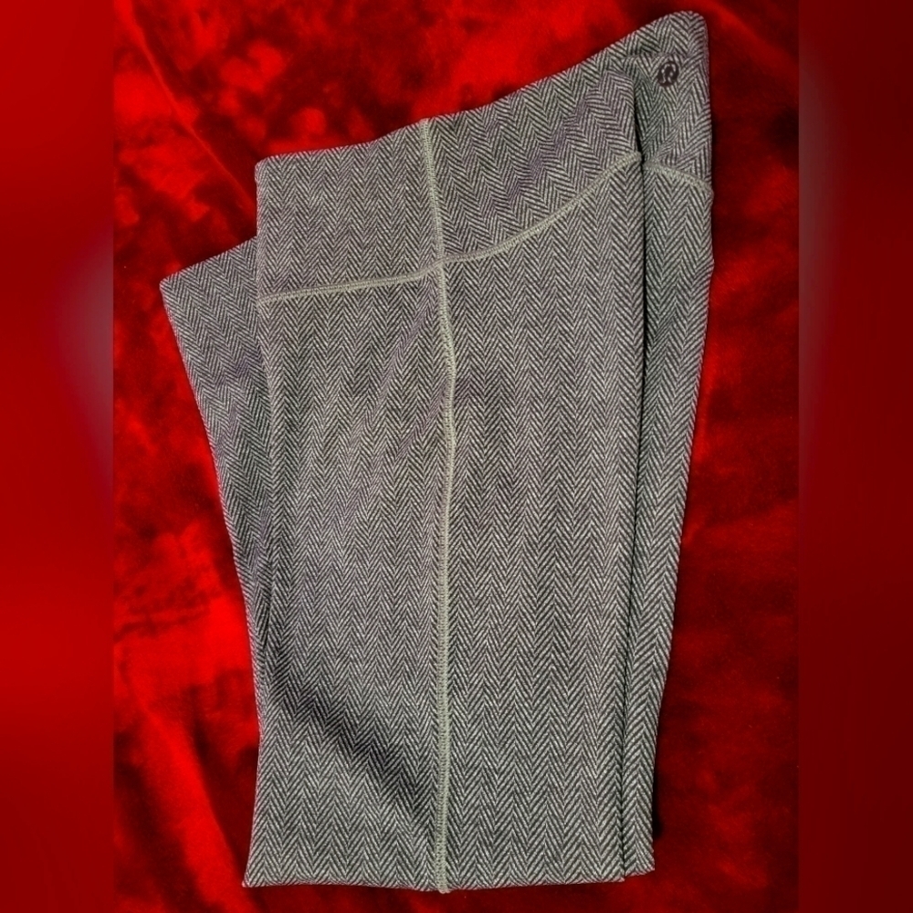 095- Lululemon Herringbone Black Heathered Black / Black